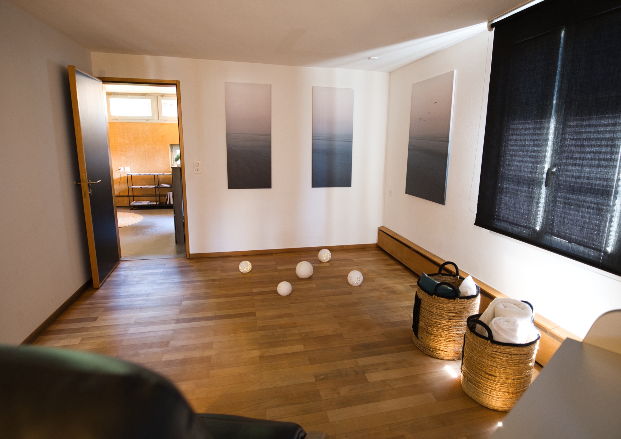 Radiofrequenz-Anwendung in der FREQUENZ-THERAPIE BEWEI-VON ROTZ